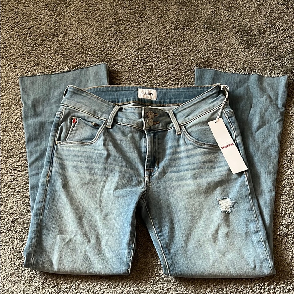 Mid-Rise Bootcut Crop Jeans